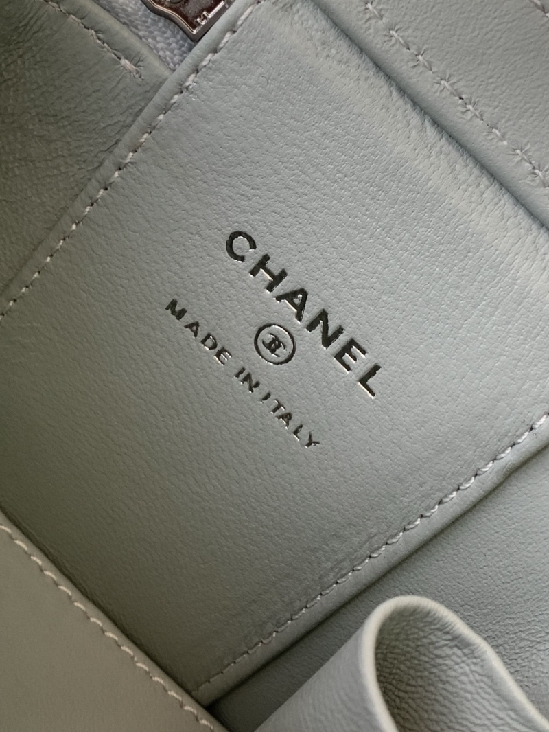 Ch**el cosmetic bags